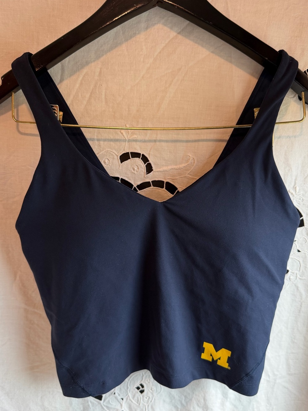 Lululemon Align Tank Michigan Wolverines Navy Size 8 Nulu Yoga Athletic w PADS